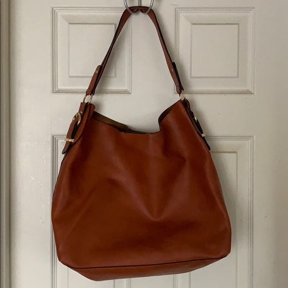 JustFab Handbags - JUST FAB Brown leather satchel/shoulder bag
